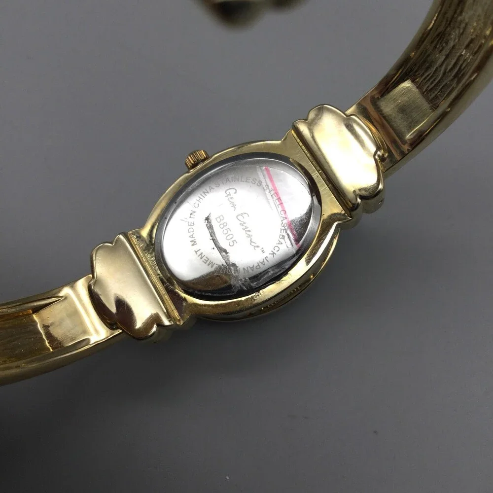 Gem Essence Womens Watch 22mm MOP Gold Tone Bangle Blue Cover B8505 New Battery